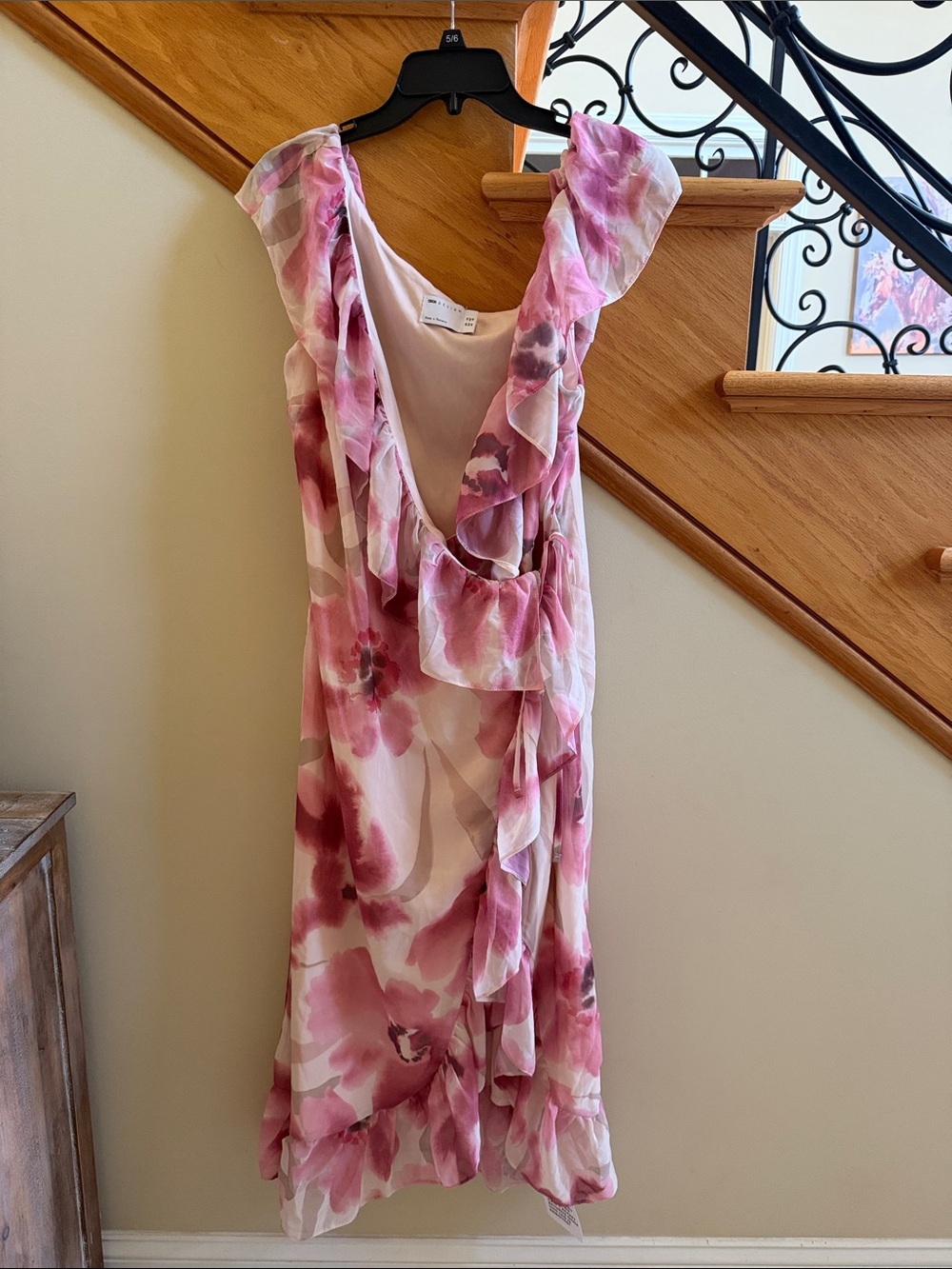 ASOS Floral Ruffle V-Neck Dress - Pink Size 10 New With Tag